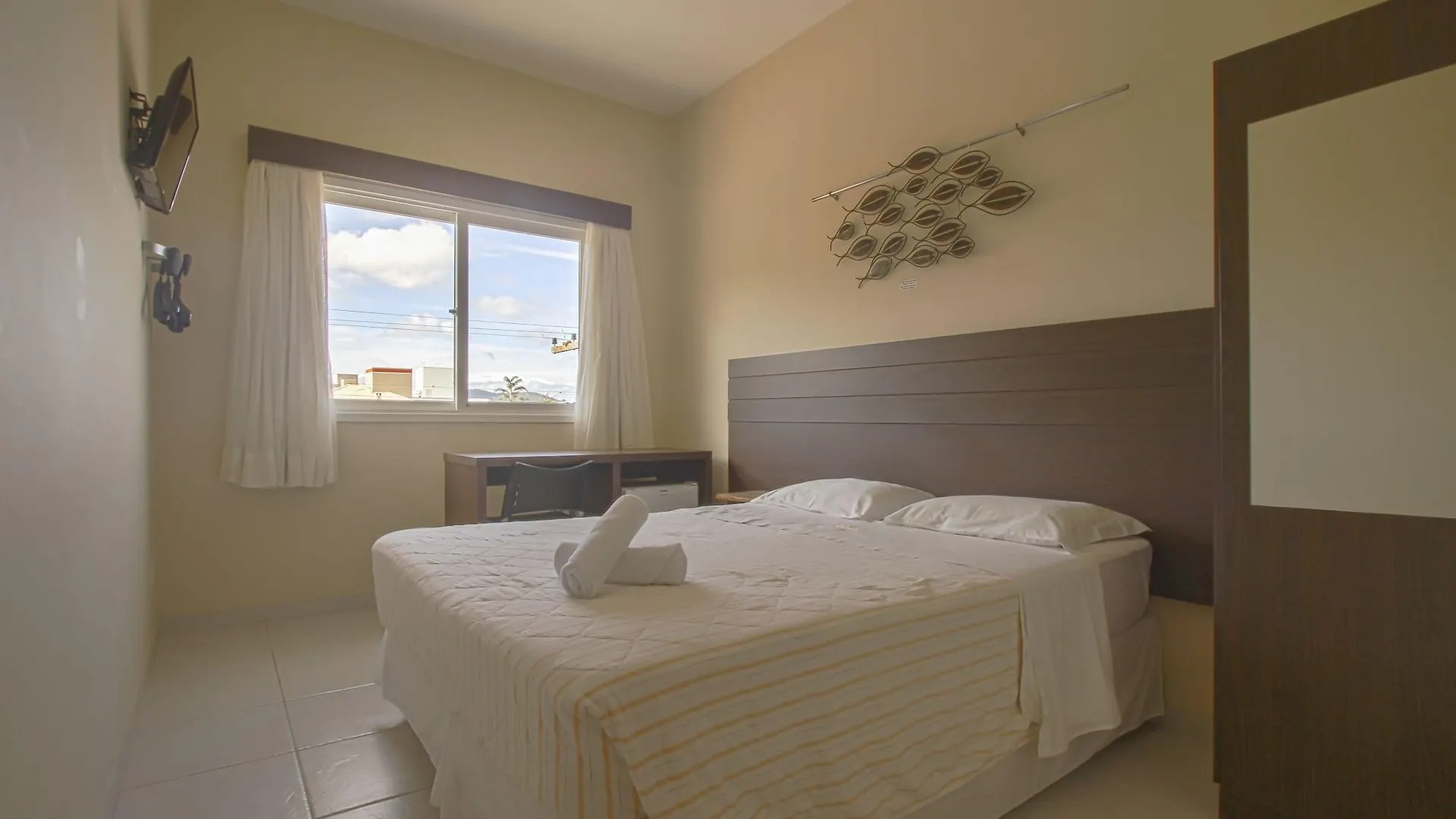 Hotel Hola Флорианополис