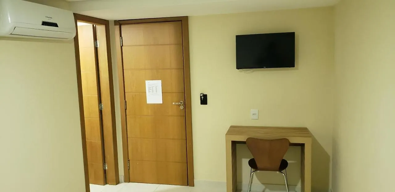 Hotel Hola Флорианополис
